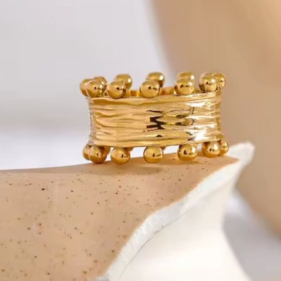 New ANTHRO Elegant Gold Ring Sz 6 7 8 - Picture 8 of 12